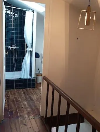 Maison Lumineuse & Jardin Prive كونفولين